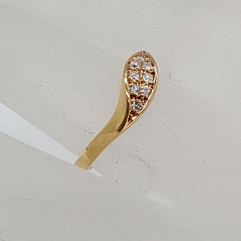 18ct Yellow Gold 8 Diamond Twist Wave Design Ring