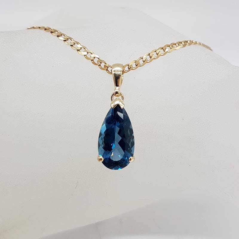 9ct Yellow Gold London Blue Topaz Teardrop / Pear Shape Pendant on Gold Chain