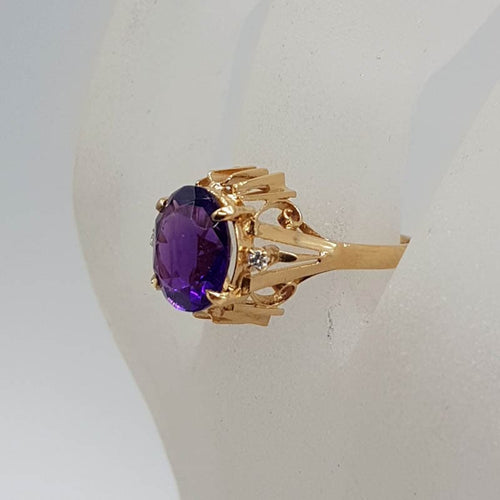 14ct Yellow Gold Oval Amethyst Set in Basket with Diamonds Ring - Antique / Vintage