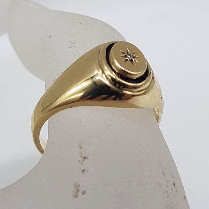 9ct Yellow Gold Oval Black Rimmed with Diamond Ring - Signet Ring / Gents Ring / Ladies Ring