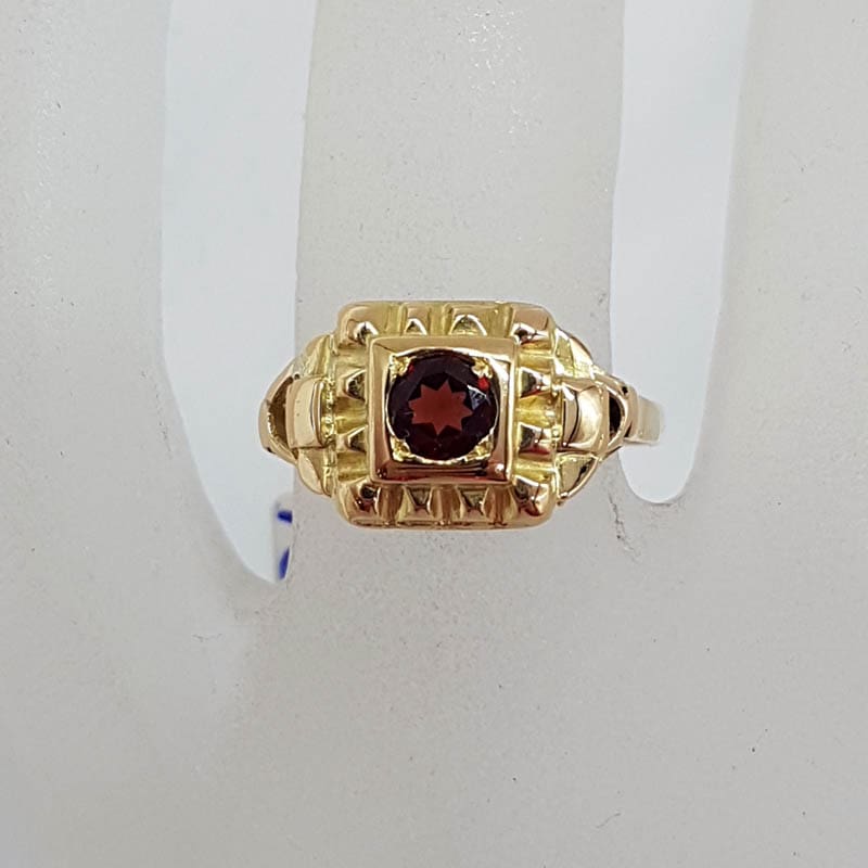 18ct Yellow Gold Round Garnet in Square Ornate Design Ring - Antique / Vintage