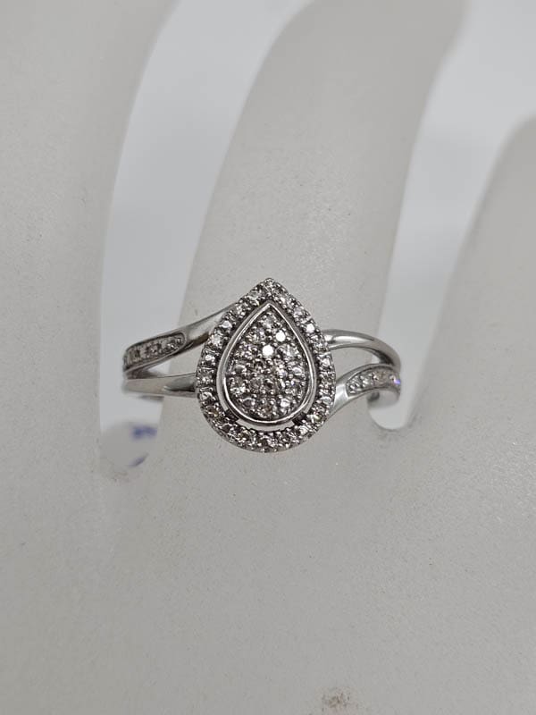 9ct White Gold Diamond Teardrop / Pear Shaped Cluster Ring