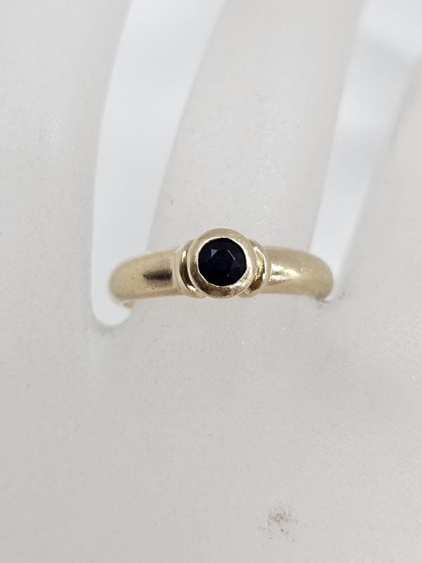 9ct Yellow Gold Natural Sapphire Round Bezel Set Ring