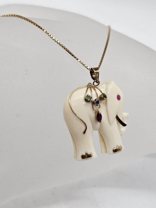 9ct Yellow Gold Carved Elephant with Stones Pendant on Gold Chain - Antique / Vintage