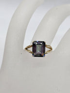 9ct Yellow Gold Mystic Topaz Quartz Rectangular Claw Set Ring
