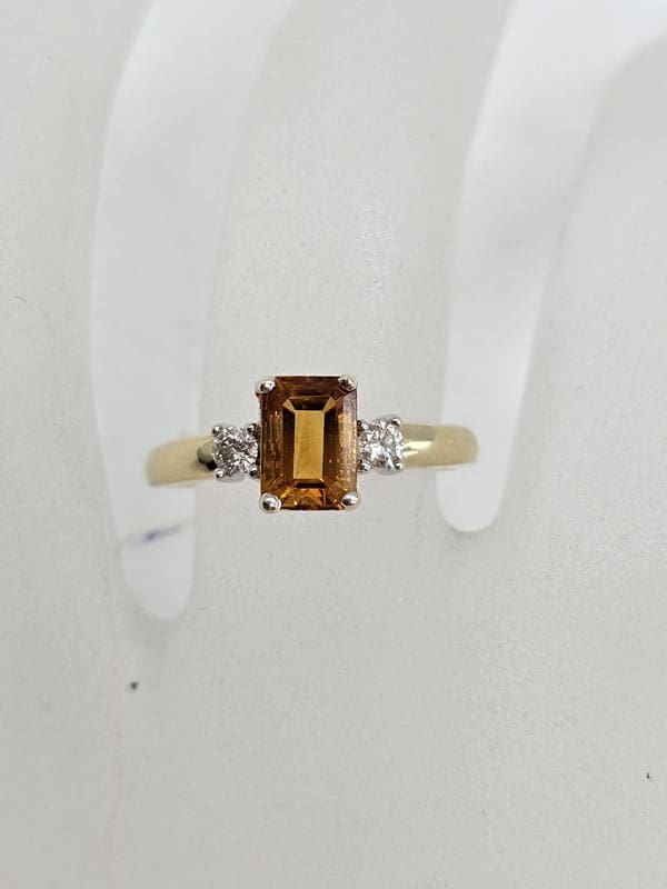 18ct Yellow Gold Citrine Rectangular with Two Diamond Ring