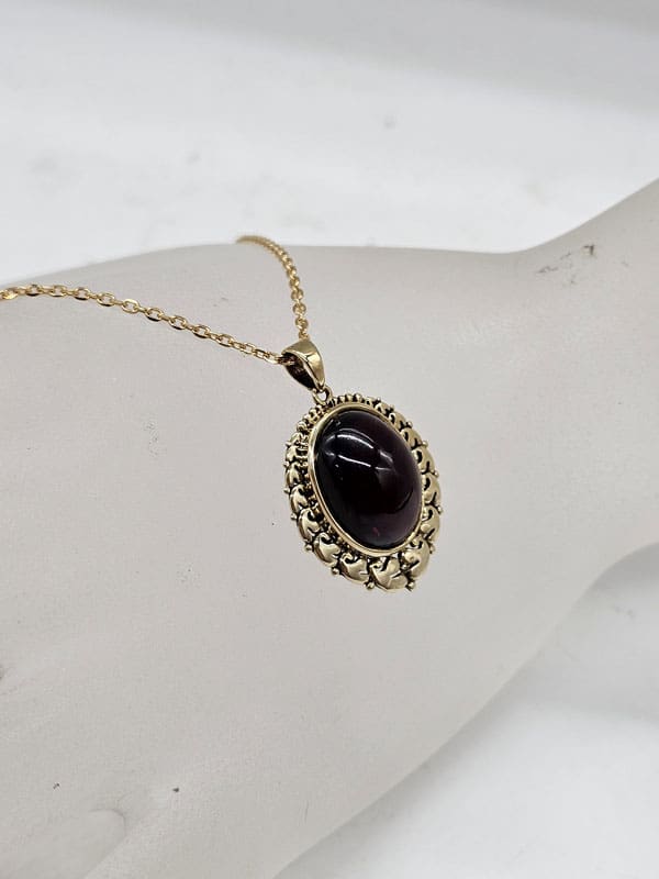 9ct Yellow Gold Garnet Large Oval Cabochon Cut Ornate Pendant on Gold Chain - Antique / Vintage