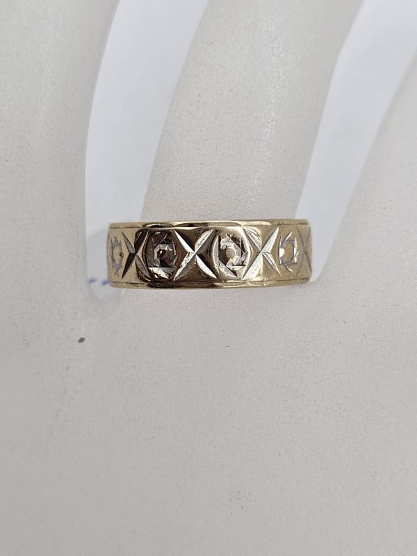9ct Yellow Gold Wide X O Design Wedding Band / Wedding Ring - Antique / Vintage