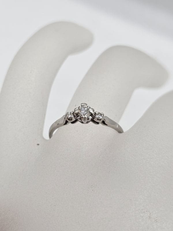 18ct White Gold Diamond Solitaire Ring - Engagement Ring / Dress RIng - Vintage / Antique