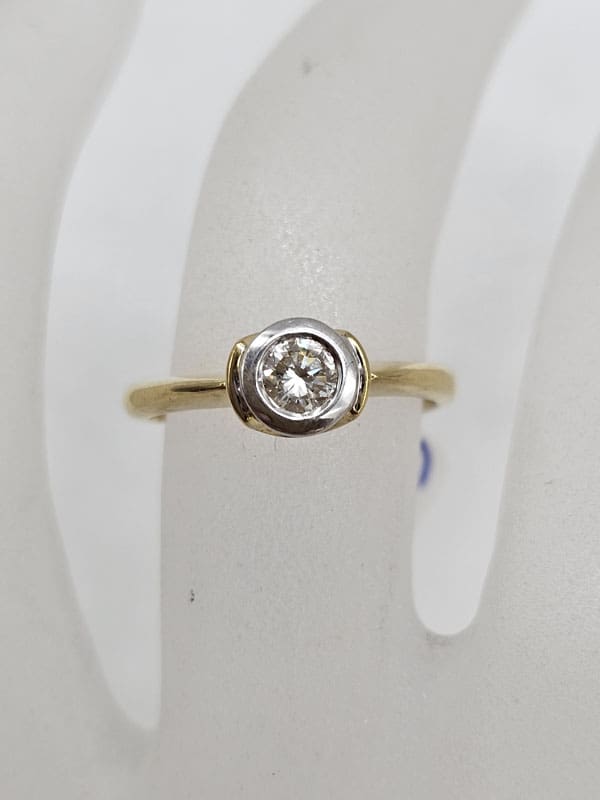 18ct Yellow Gold and White Gold Diamond Solitaire Bezel Set Engagement Ring / Dress Ring