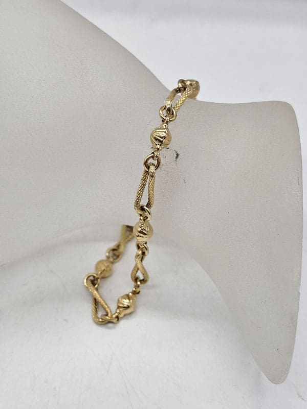 9ct Yellow Gold Twist and Ball Ornate Design Filigree 13 B Charm Bracelet - Antique / Vintage