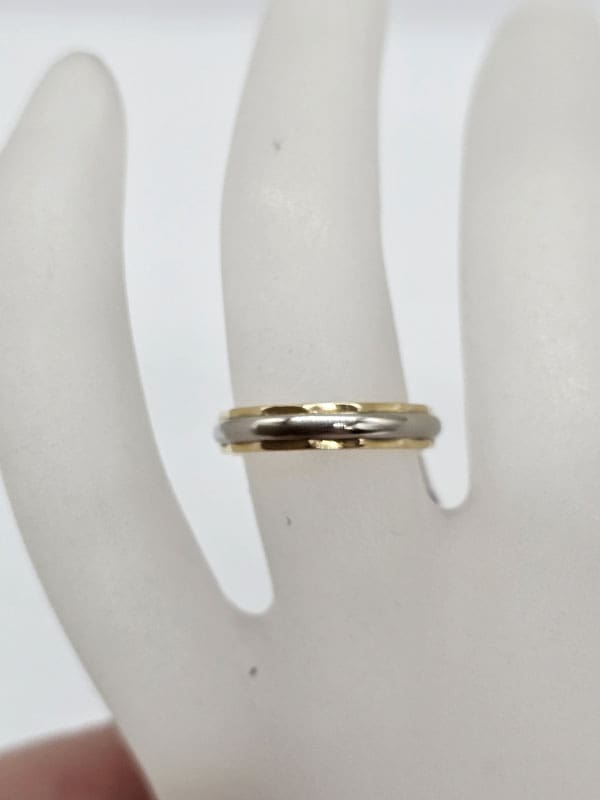 18ct Yellow Gold and White Gold Patterned Wedding Ring / Wedding Band / Ring - Vintage