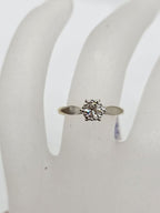 9ct Yellow Gold and White Gold Diamond Solitaire Engagement Ring / Dress Ring - Vintage