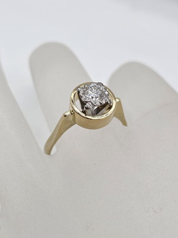 18ct Yellow Gold Diamond Solitaire in Round Open Design High Set Ring - Antique / Vintage