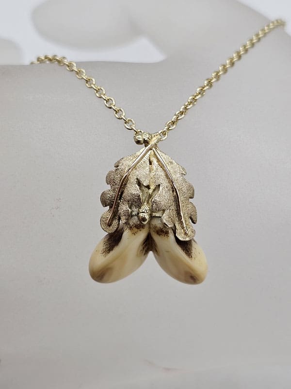 9ct Yellow Gold Deer Teeth / Grandel Schmuck Ornate Acorn Leaf Design Pendant on Gold Chain - Antique / Vintage - Bavarian