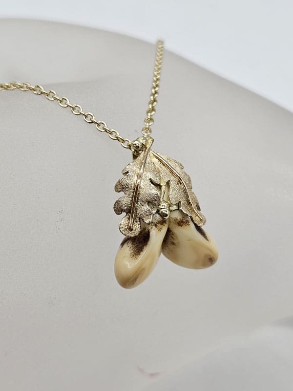 9ct Yellow Gold Deer Teeth / Grandel Schmuck Ornate Acorn Leaf Design Pendant on Gold Chain - Antique / Vintage - Bavarian