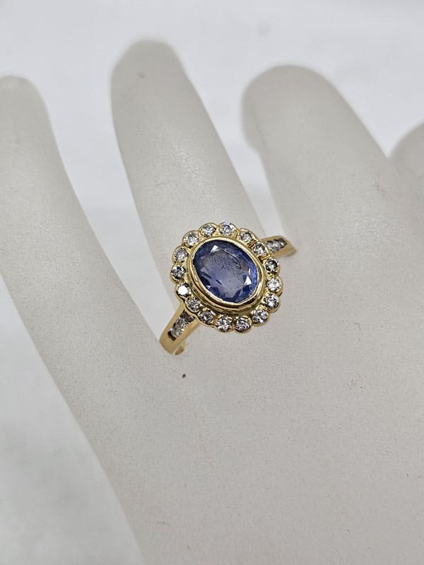 18ct Yellow Gold Natural Sapphire Surrounded by Diamond Oval Cluster Ring