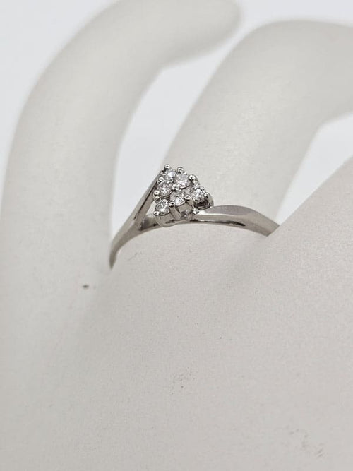 18ct White Gold Three Diamond Cluster Engagement Ring / Dress Rings - Vintage