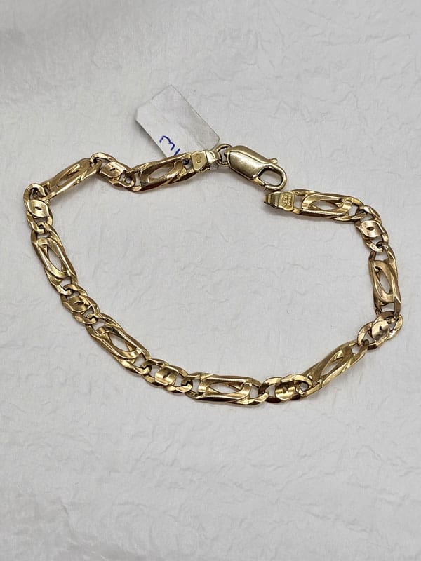 9ct Yellow Gold Ornate Oval Figaro Link Bracelet