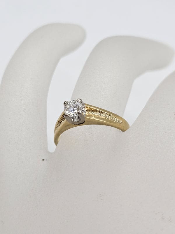 18ct Yellow Gold Diamond Solitaire Engagement Ring / Dress Ring - Vintage / Antique