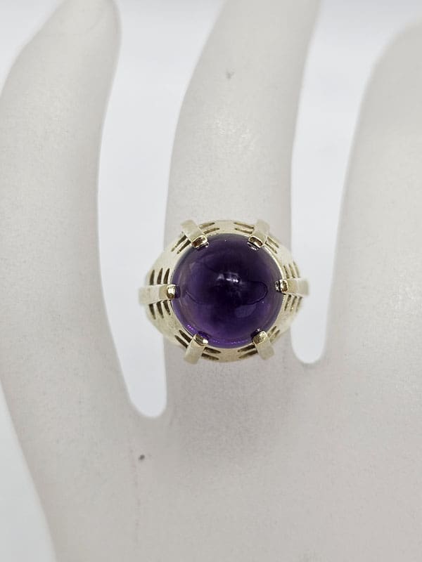 14ct Yellow Gold Amethyst Large and Unusual Point Cabochon Cut in Basket Design Ring - Antique / Vintage