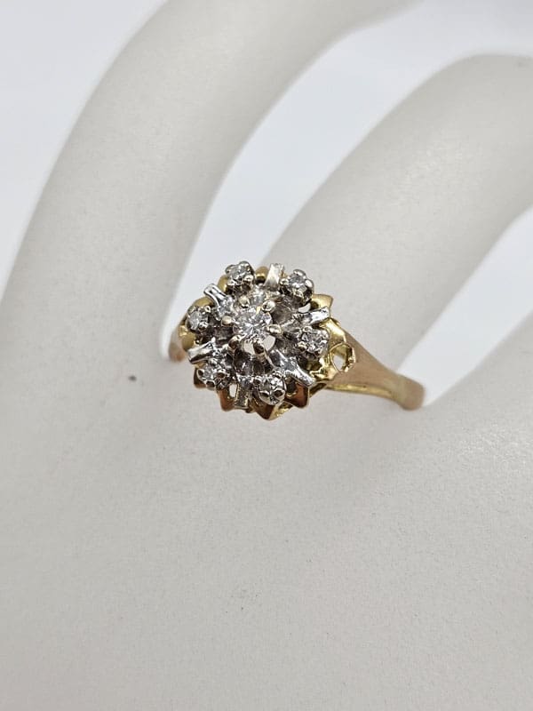 18ct Yellow Gold Diamond Round Cluster Ring - Antique / Vintage