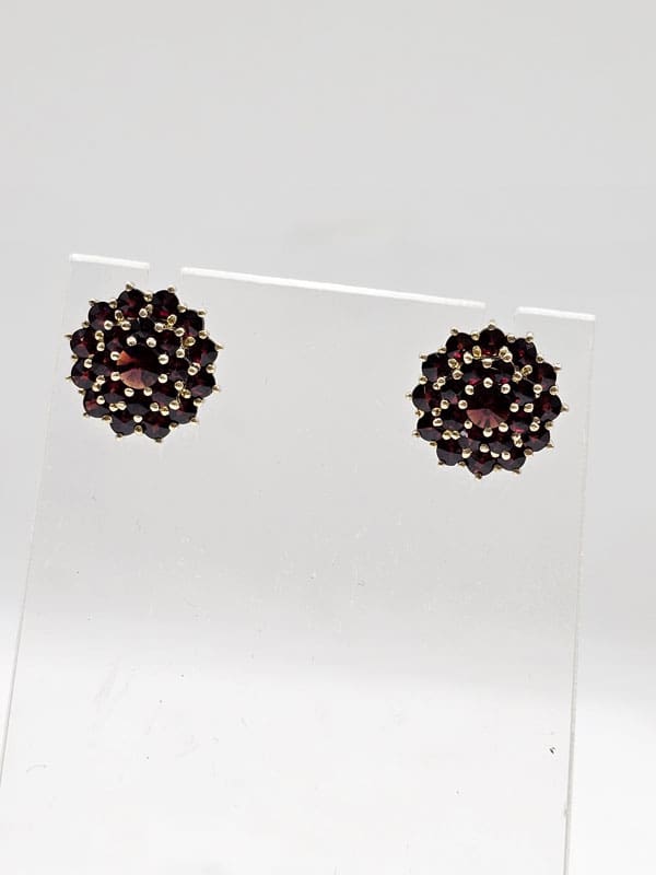9ct Yellow Gold Bohemian Garnet Round Floral / Flower/ Daisy Studs Earrings - Antique / Vintage