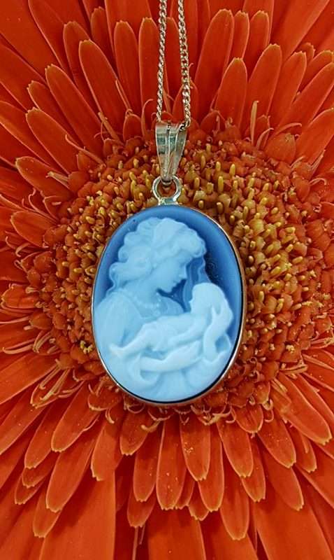 14ct Gold Blue Agate Oval Cameo Mother & Child Pendant on 9ct Chain