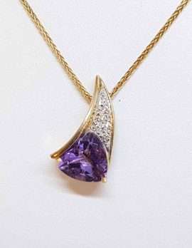 gold necklace with heart shape amethyst and diamonds