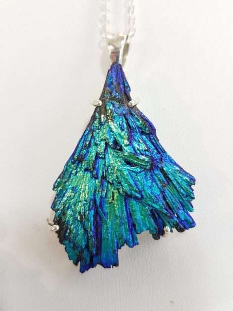 Titanium Kyanite pendant necklace green & blue
