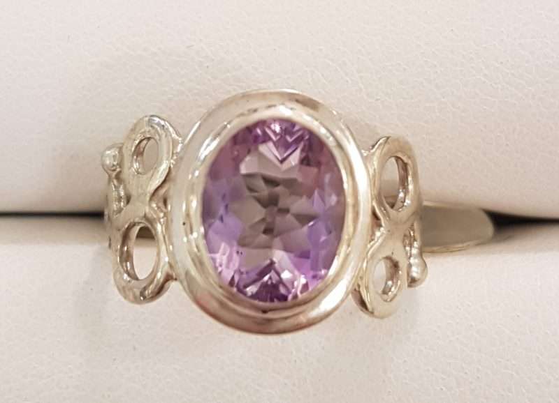 Sterling Silver Amethyst Oval Ornate Ring