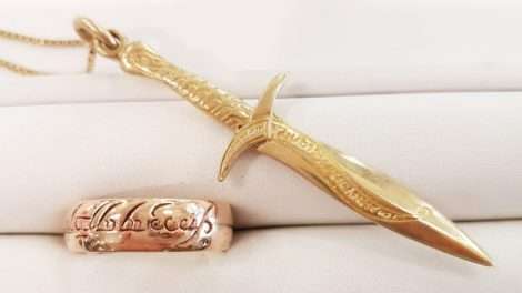9ct Rose Gold "Lord of the Rings" Ring + 18ct Gold "Lord of the Rings" Sword Pendant on 18ct Chain - LOTR