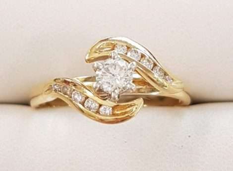 18ct Gold Diamond Swirl Engagement Ring