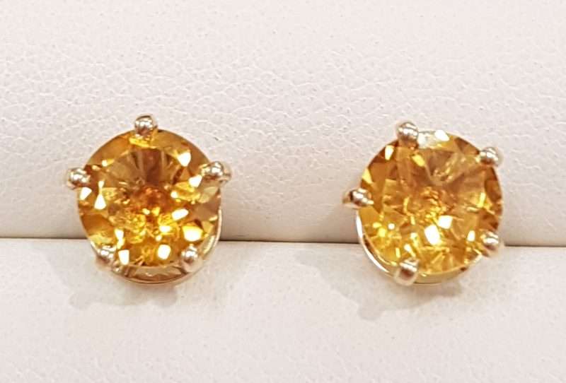 9ct Yellow Gold Round Citrine Claw Set Studs / Earrings