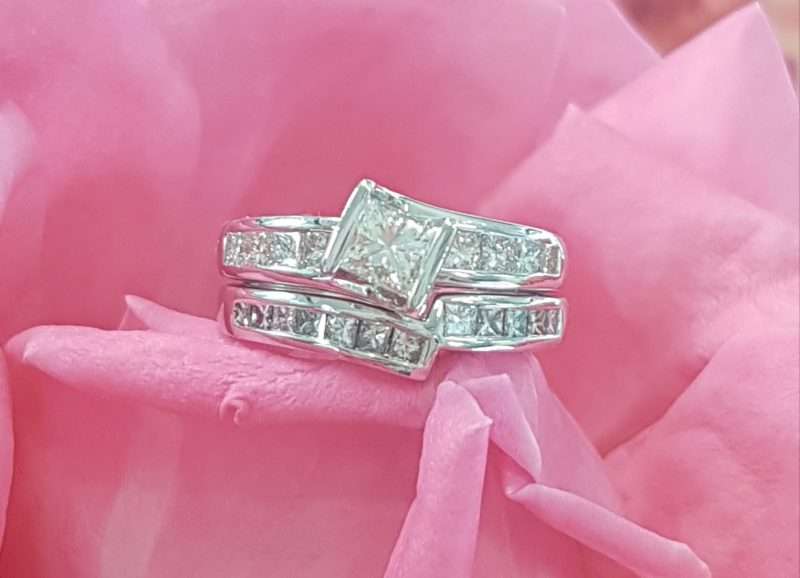 14ct White Gold Diamond Engagement & Wedding Ring Set