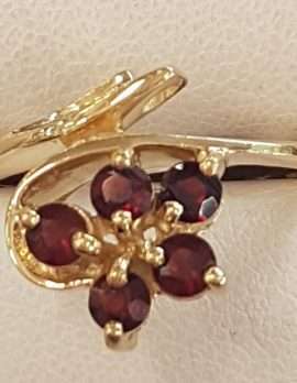 9ct Gold Garnet Flower Cluster Ring