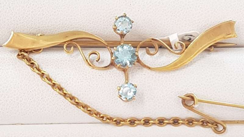20200303_175814 9ct Gold Aquamarine Ornate Antique Bar Brooch