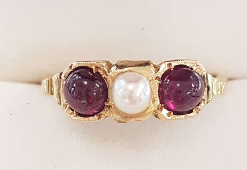 20200304_135409 18ct Yellow Gold Cabochon Garnet and Pearl Ring