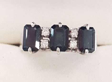 14ct White Gold Diamond & Sapphire Ring