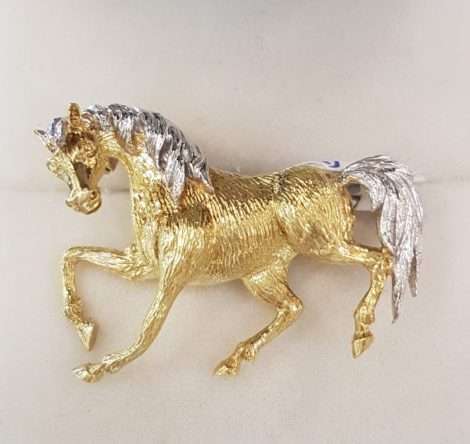 18ct Yellow and White Gold Intricate Detail Horse Brooch