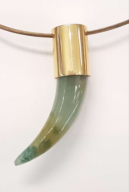 9ct Yellow Gold Large Horn / Tooth Shaped Jade Pendant on Gold Choker