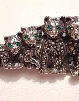 Sterling Silver Marcasite 4 Sitting Family of Cats Brooch - With Green Eyes