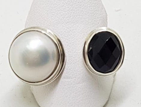 Sterling Silver Onyx with Pearl Ring