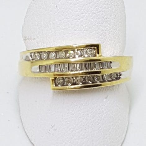 9ct Yellow Gold Diamond Chanel Set Ring