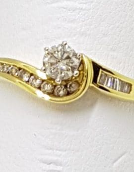 18ct Yellow Gold Diamond Twist Engagement Ring
