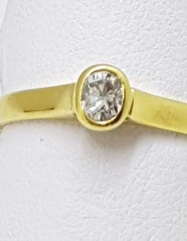 18ct Yellow Gold Diamond Bezel Set Oval Ring