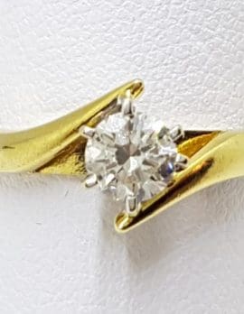 18ct Yellow Gold Round Solitaire Diamond Ring