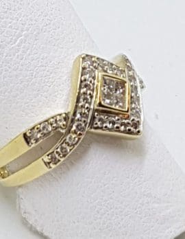 9ct Yellow Gold Diamond Square Ring