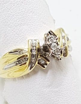 9ct Yellow Gold Diamond Twist Ring9ct Yellow Gold Diamond Twist Ring