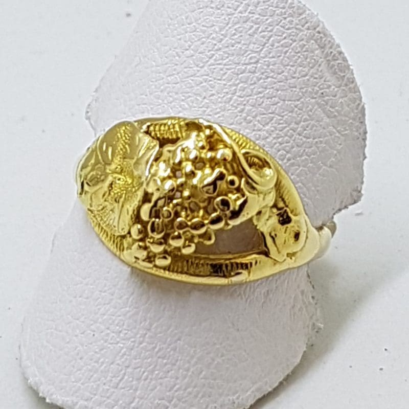 20200416_192207 9ct Yellow Gold Grape / Vine Ring